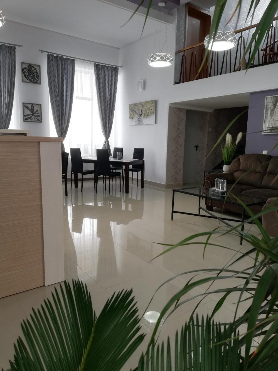 Hotel Holiday Victoria Victoria  Εξωτερικό φωτογραφία